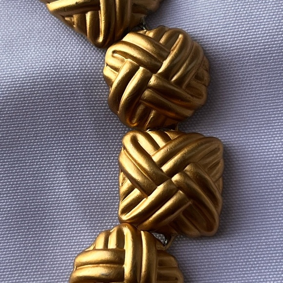 ANNE KLEIN Fabulous Vintage 1990's Chunky Gold Modern Statement Collar necklace - Picture 3 of 3